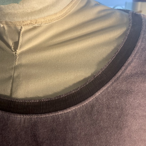Dusty purple T-shirt size M with beautiful bottom and neck trim. BNWT. - Picture 8 of 9